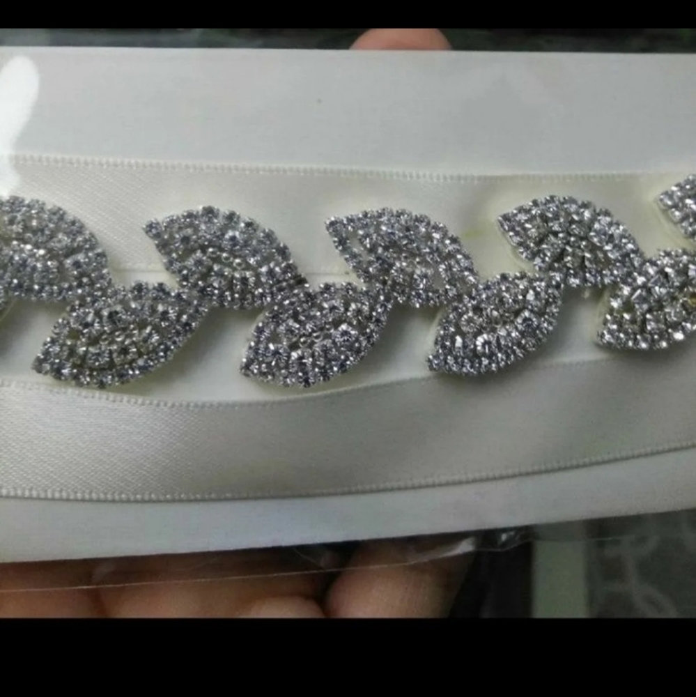 Crystal wedding ribbon sash